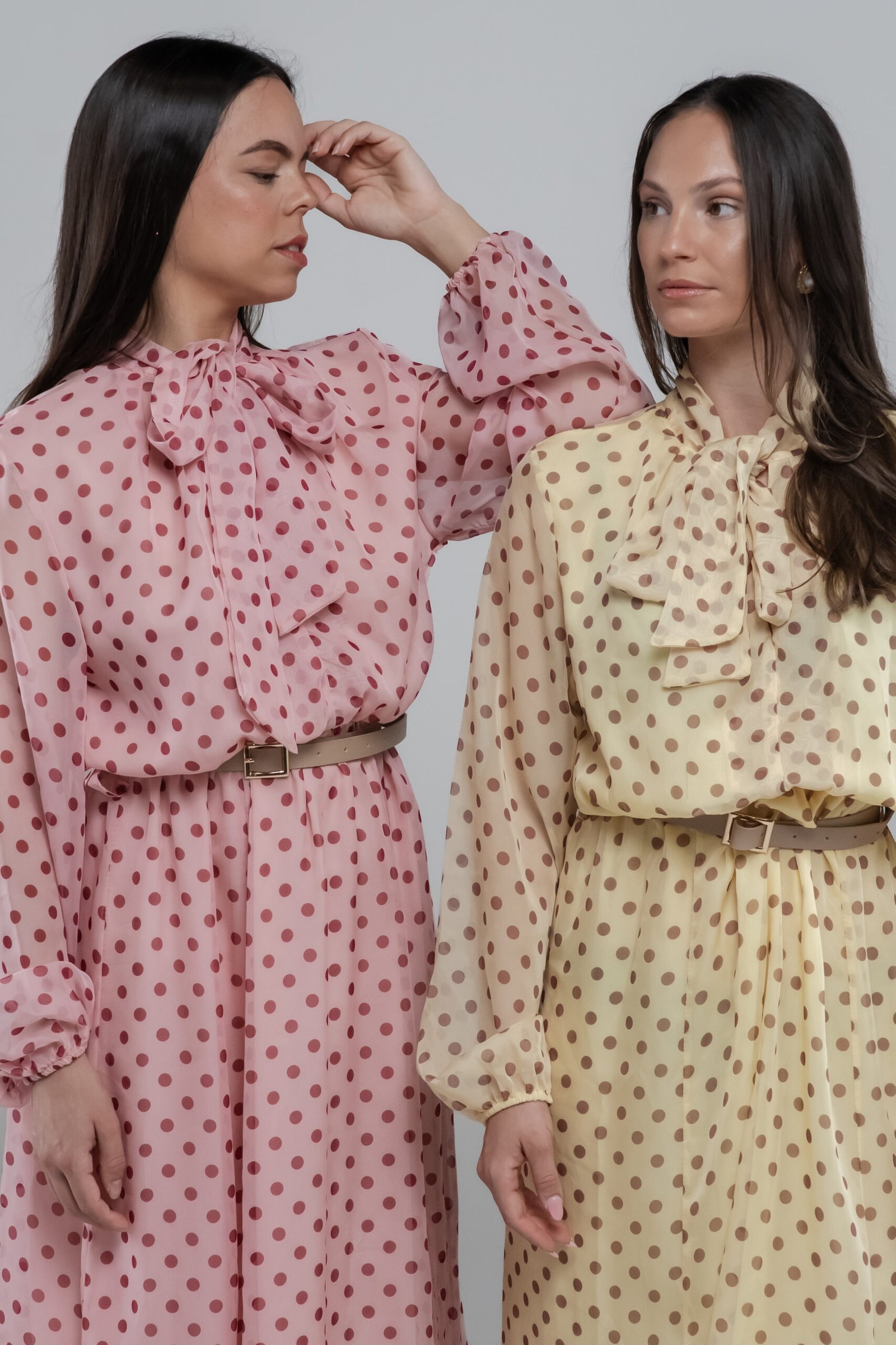 VESTIDO DE LUNARES FLUIDO
